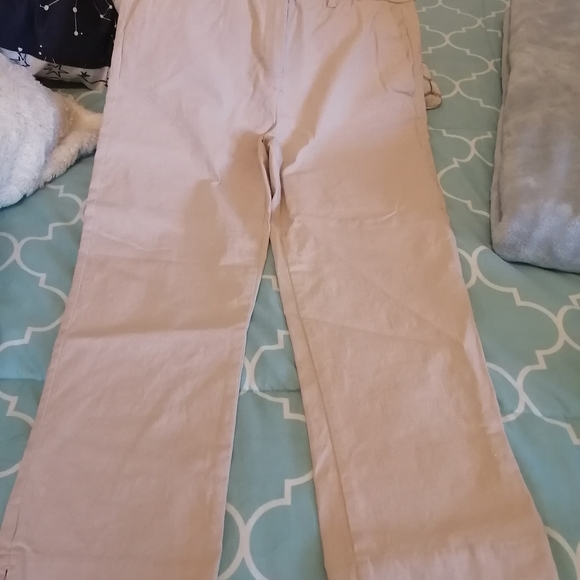 Ladies Dress Carpis - Picture 2 of 2